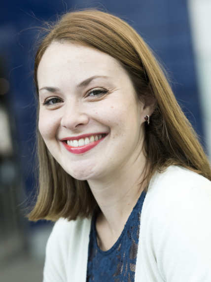 Jenn Rowater headshot