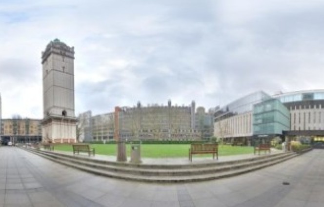 A 360 view of the Queen's Lawn