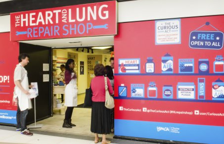 Exterior of heart and lung shop
