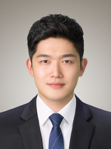 Dongmyoung Lee