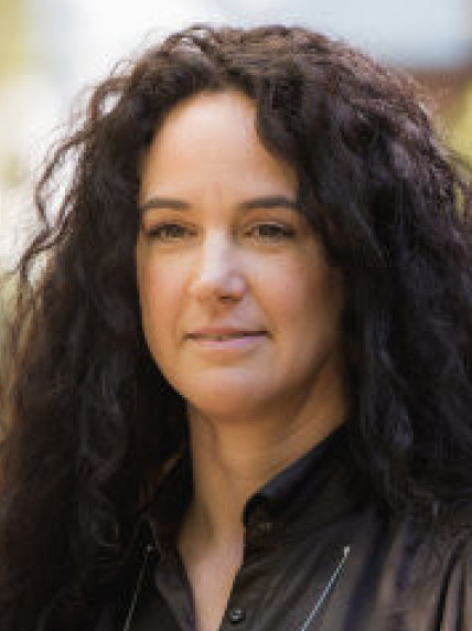 Dr Eszter Vamos